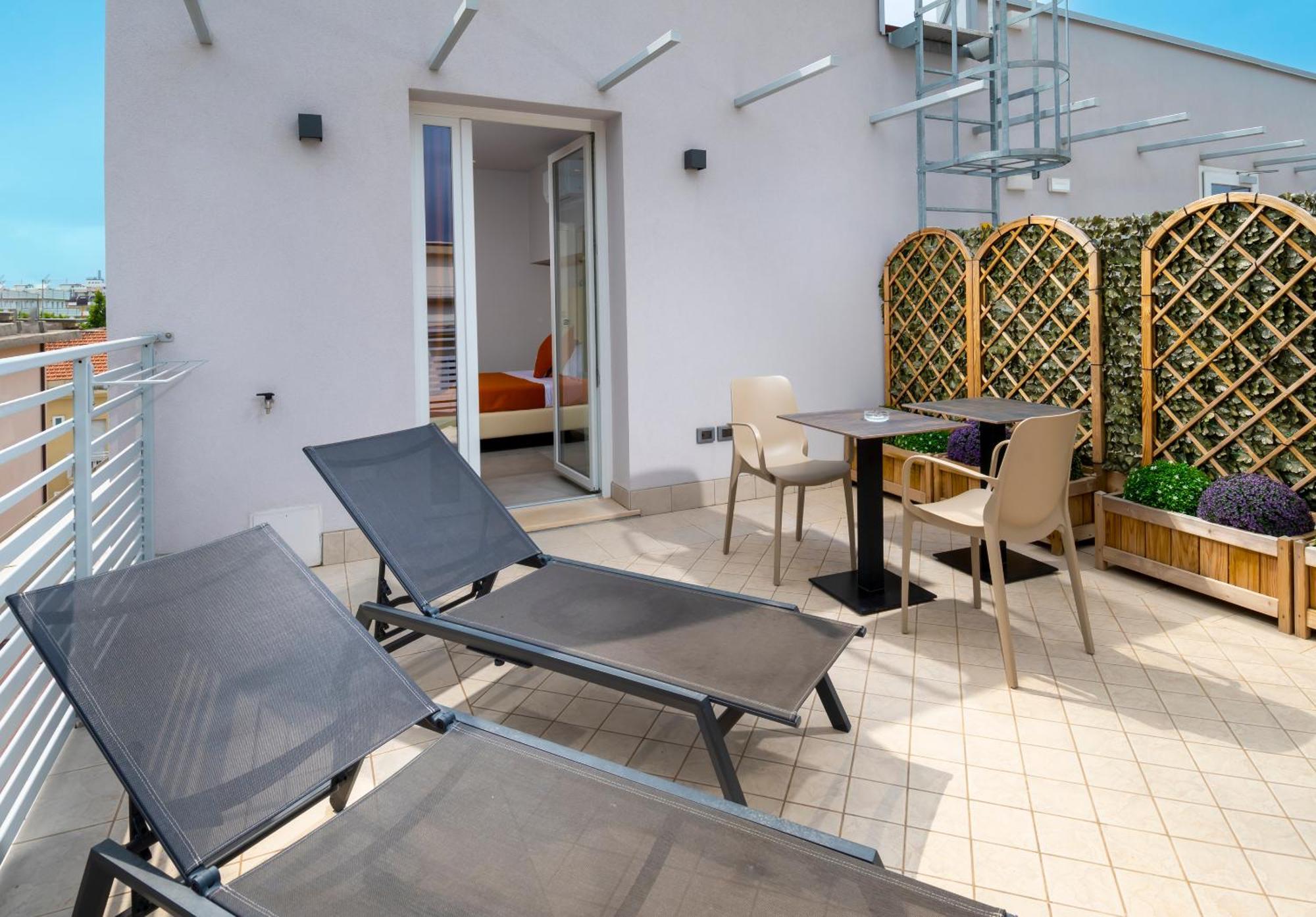 B&B Primrose Residence Hotel 里米尼 外观 照片